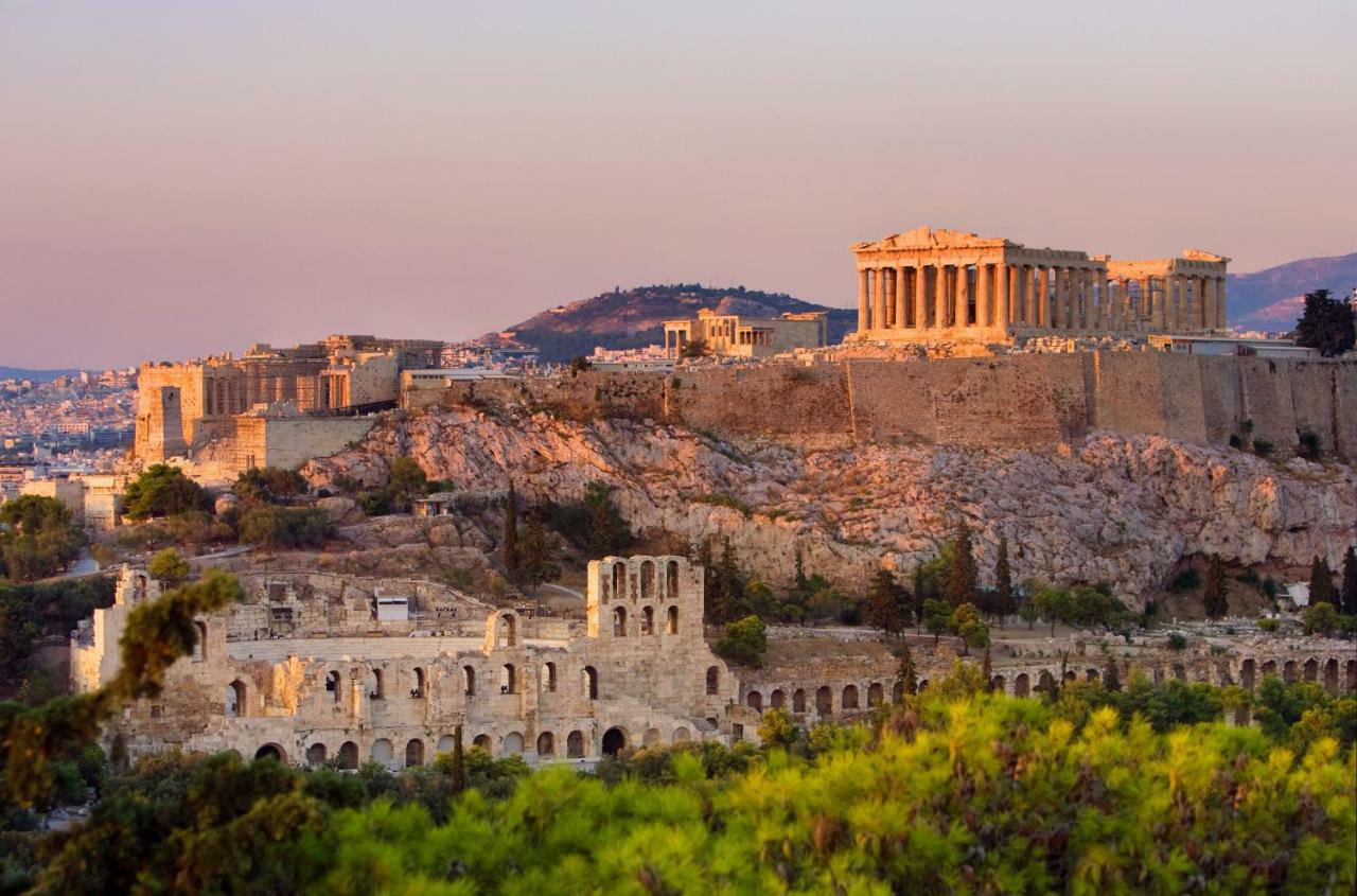 By The Acropolis, In The Heart Of Plaka! Apartment Athena Bagian luar foto