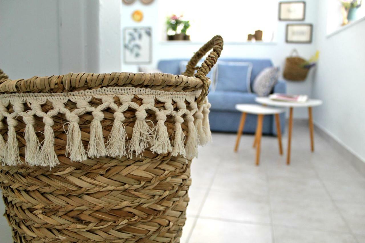 By The Acropolis, In The Heart Of Plaka! Apartment Athena Bagian luar foto